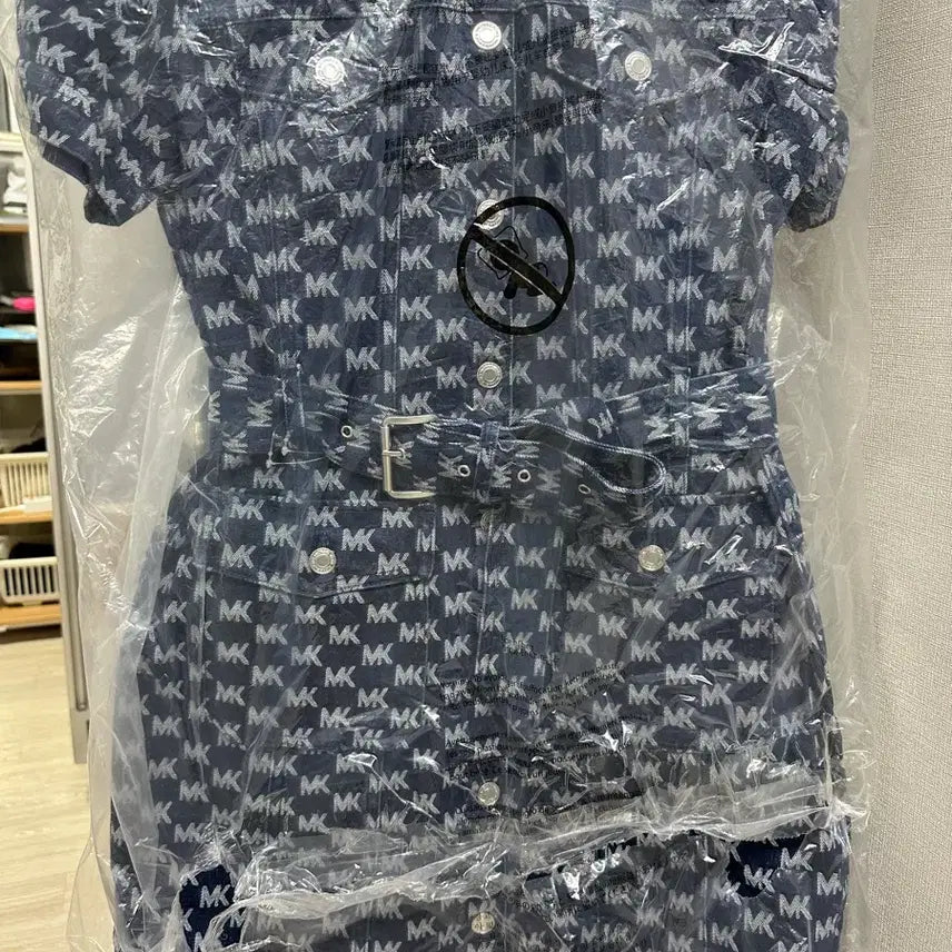 [SOLD OUT] (M)마이클코어스 로고 데님 자카드 미니 원피스