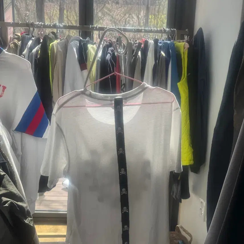 [BUNJANG] 알렉산더 맥퀸 해골 프린팅 반팔 티셔츠 / 알렉산더 맥퀸 해골 프린팅 반팔 티셔츠