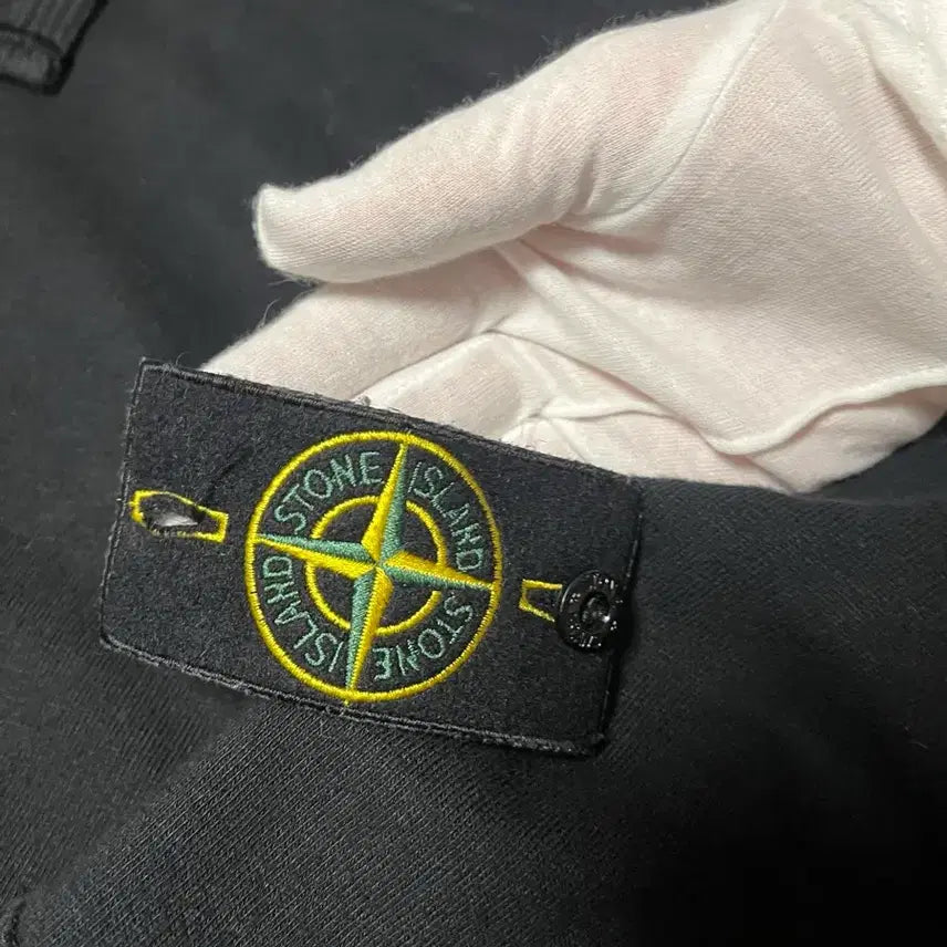 [BUNJANG] Stone Island Hooded Zip-Up XL Black / [24ss/XLsize] 스톤아일랜드 후드집업