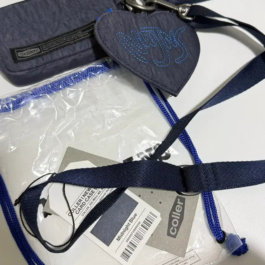 [BUNJANG] NewJeans Card Wallet Navy / 뉴진스 꼴레 카드지갑 네이비 원가이하