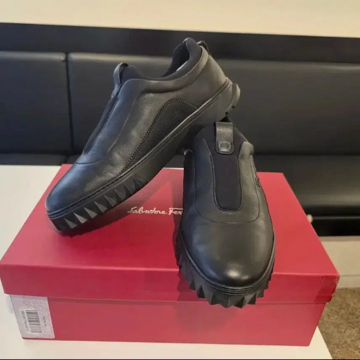 [SOLD OUT] 살바토레 노탐2 페라가모 남성 블랙 로퍼