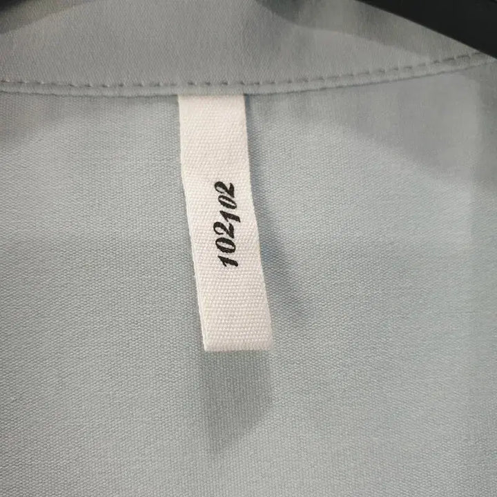 [BUNJANG] FREE Light Blue Shirt / 여FREE 셔츠 라이트 블루 M6376