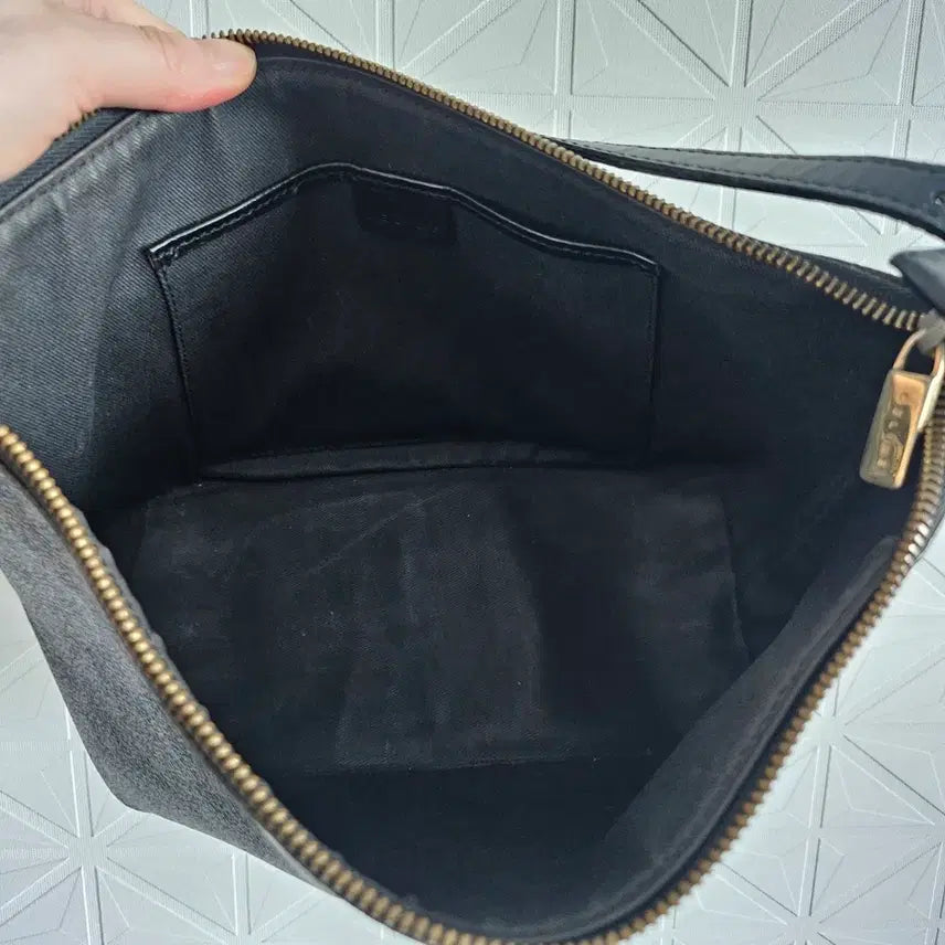 [BUNJANG] Celine Macadam Shoulder Bag / 셀린느 마카담 숄더백