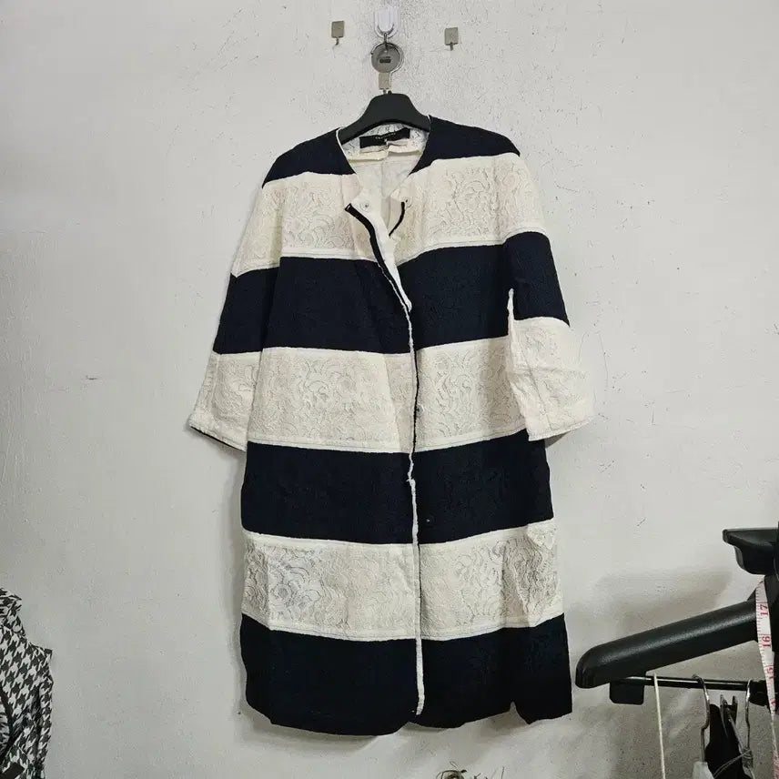 [BUNJANG] Chatelaine Lace Stripe Long Cardigan / 샤트렌레이스 스트라이프 반팔 롱 가디건