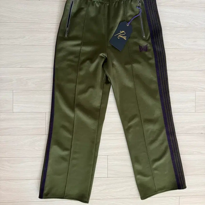 [BUNJANG] Needles Olive Track Pants XS / Needles 니들스 트랙 팬츠 올리브 스트레이트핏 XS