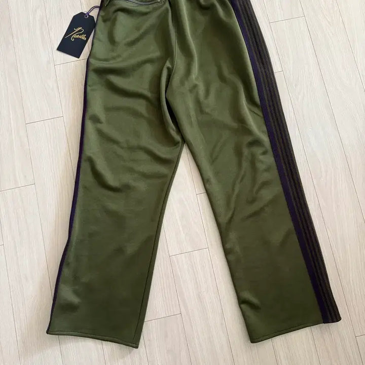 [BUNJANG] Needles Olive Track Pants XS / Needles 니들스 트랙 팬츠 올리브 스트레이트핏 XS
