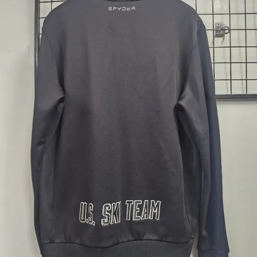 [BUNJANG] Spider US Ski Team Patch Fleece Training Sweatshirt / 105XL 스파이더 US 스키팀 패치 트레이닝 기모 맨투맨.