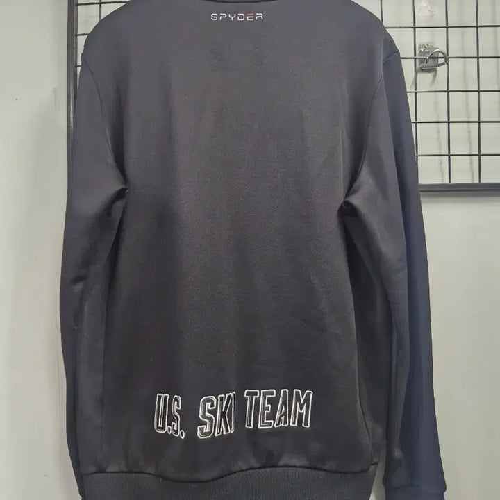 [BUNJANG] Spider US Ski Team Patch Fleece Training Sweatshirt / 105XL 스파이더 US 스키팀 패치 트레이닝 기모 맨투맨.