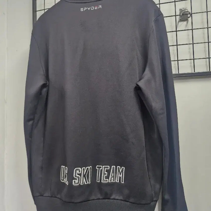 [BUNJANG] Spider US Ski Team Patch Fleece Training Sweatshirt / 105XL 스파이더 US 스키팀 패치 트레이닝 기모 맨투맨.
