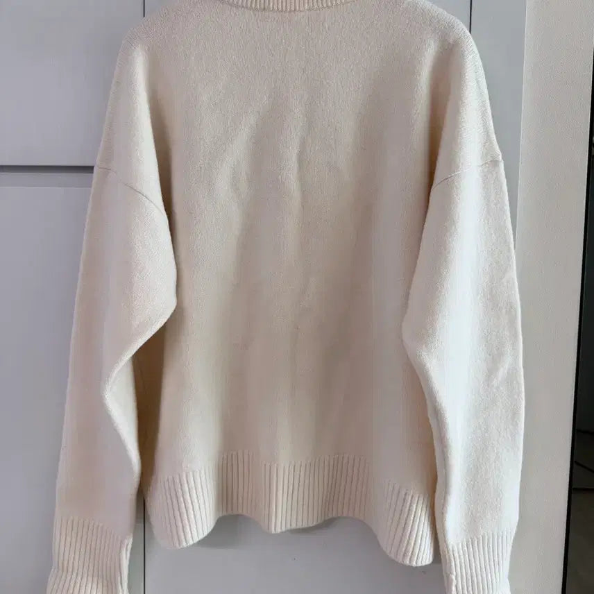 [SOLD OUT] 아미 하트 빅로고 아이보리 가디건