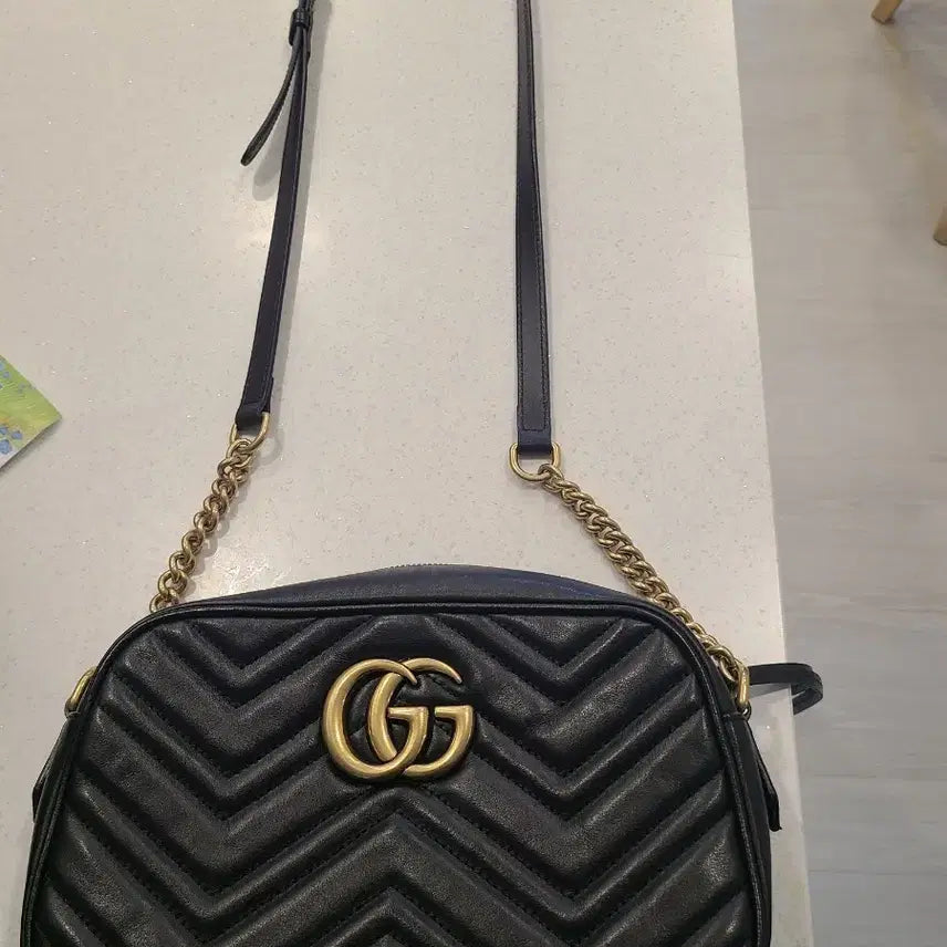 [BUNJANG] Gucci Marmont Matelassé Camera Bag / 구찌 마몬트 마틀라세 여성백