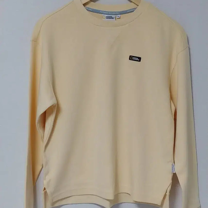 [SOLD OUT] 내셔널지오그래픽 맨투맨 (버터/XS/85)