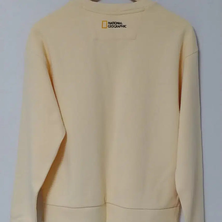 [SOLD OUT] 내셔널지오그래픽 맨투맨 (버터/XS/85)