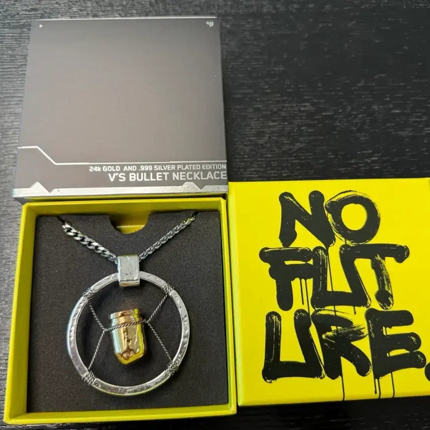 [BUNJANG] Cyberpunk 2077 V Bullet Pendant Metal Edition / 사이버펑크 2077 V 총알 팬던트 메탈 에디션(택포15)