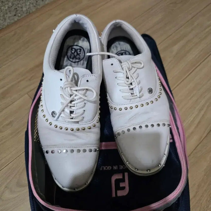 [BUNJANG] G/FORE White Studded Golf Shoes 245 / G/FORE 지포어 골프화 화이트 스터드 장식 245