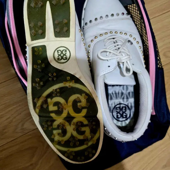 [BUNJANG] G/FORE White Studded Golf Shoes 245 / G/FORE 지포어 골프화 화이트 스터드 장식 245