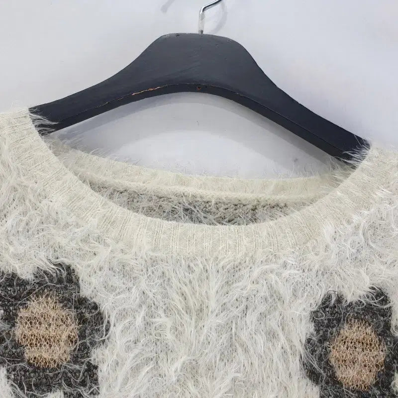 [BUNJANG] FREE Knit Cream Sweater / 여FREE 니트 크림 M6368