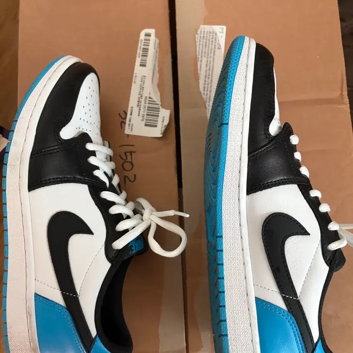 [BUNJANG] Jordan 1 Retro Low Black and Dark Powder Sneakers / 조던1레트로로우 블랙앤다크파우더 팝니다 260사이즈 택포