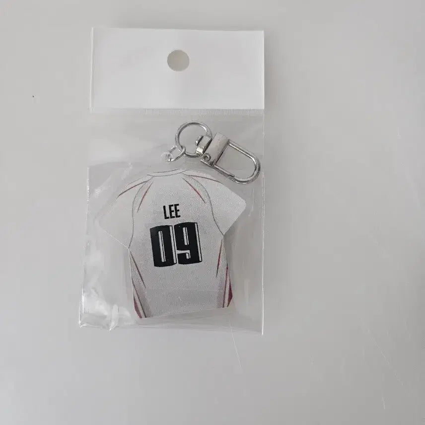 [SOLD OUT] 프로미스나인 이채영 이단장아크릴키링 생캎굿즈