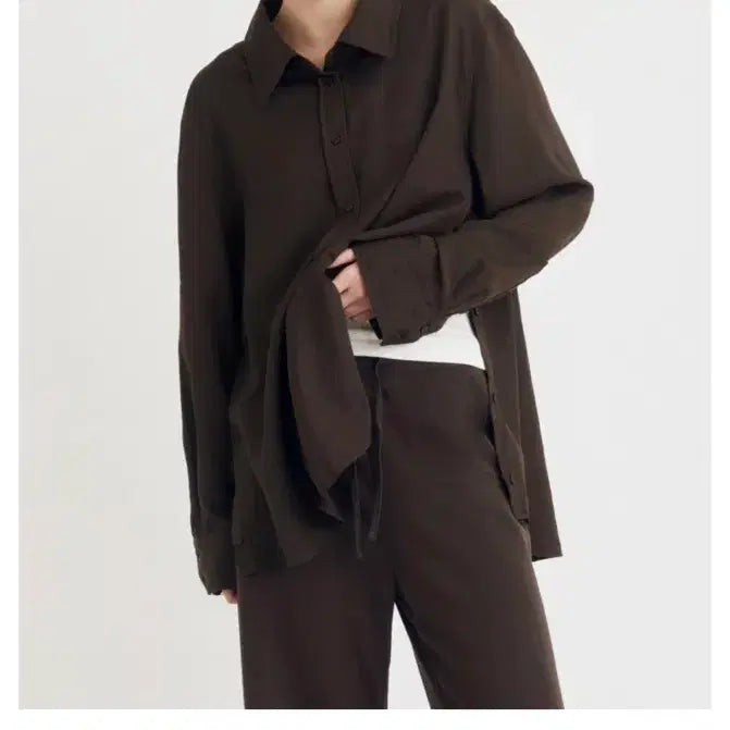 [SOLD OUT] [새상품] 나일로라 - 로라셔츠 브라운
