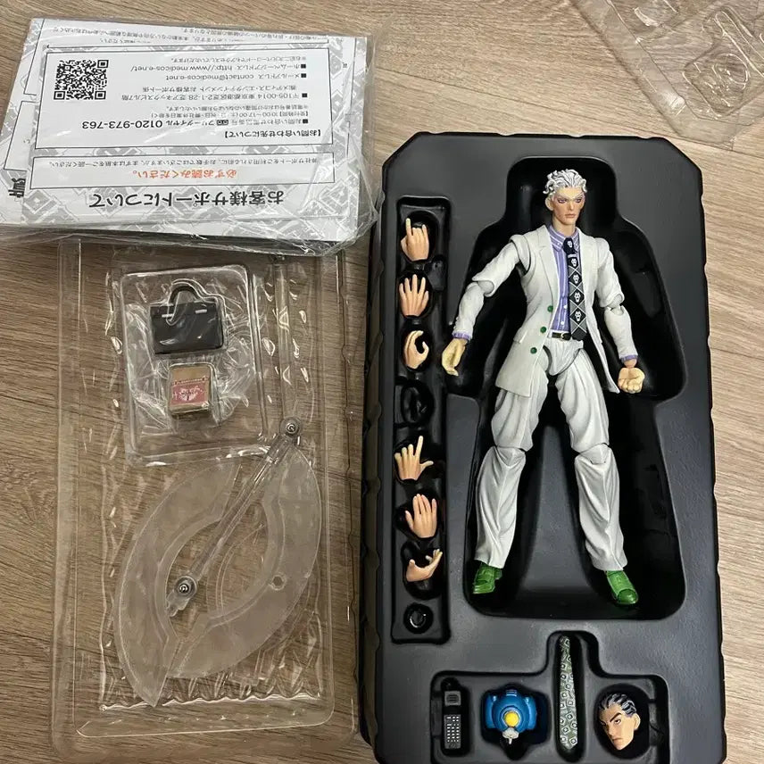 [SOLD OUT] 죠죠의 기묘한 모험 키라 요시카게 세컨드 초상가동 죠죠 피규어