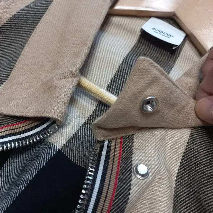 [BUNJANG] Burberry Wool Check Cotton Overshirt Jacket / 버버리 울 체크 코튼 오버셔츠 자켓 정품!남자M사이즈105~110!실착1
