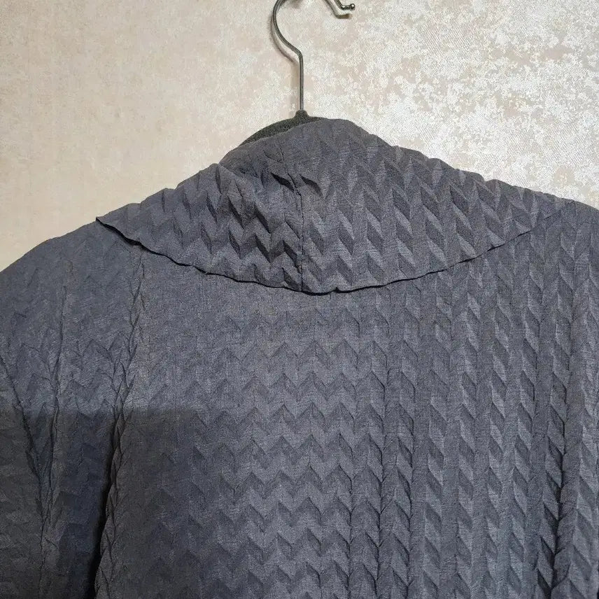 [SOLD OUT] 플리츠가디건