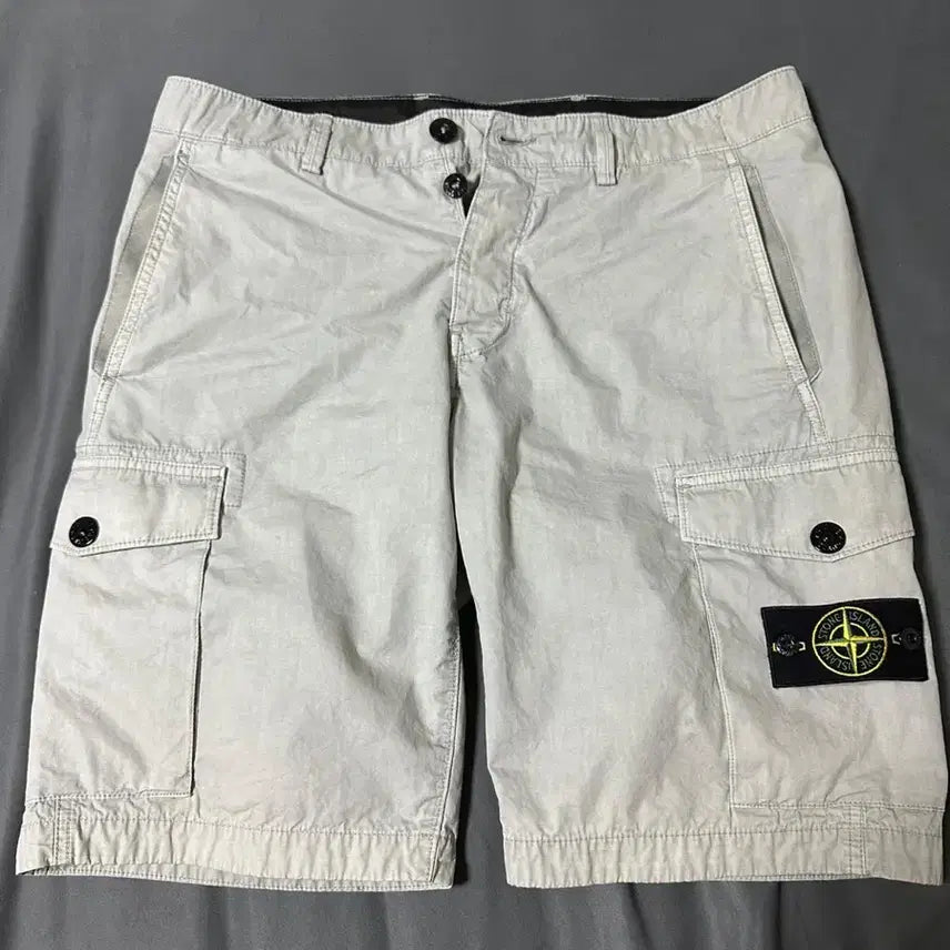 [SOLD OUT] 스톤아일랜드 카고 반바지 34 사이즈