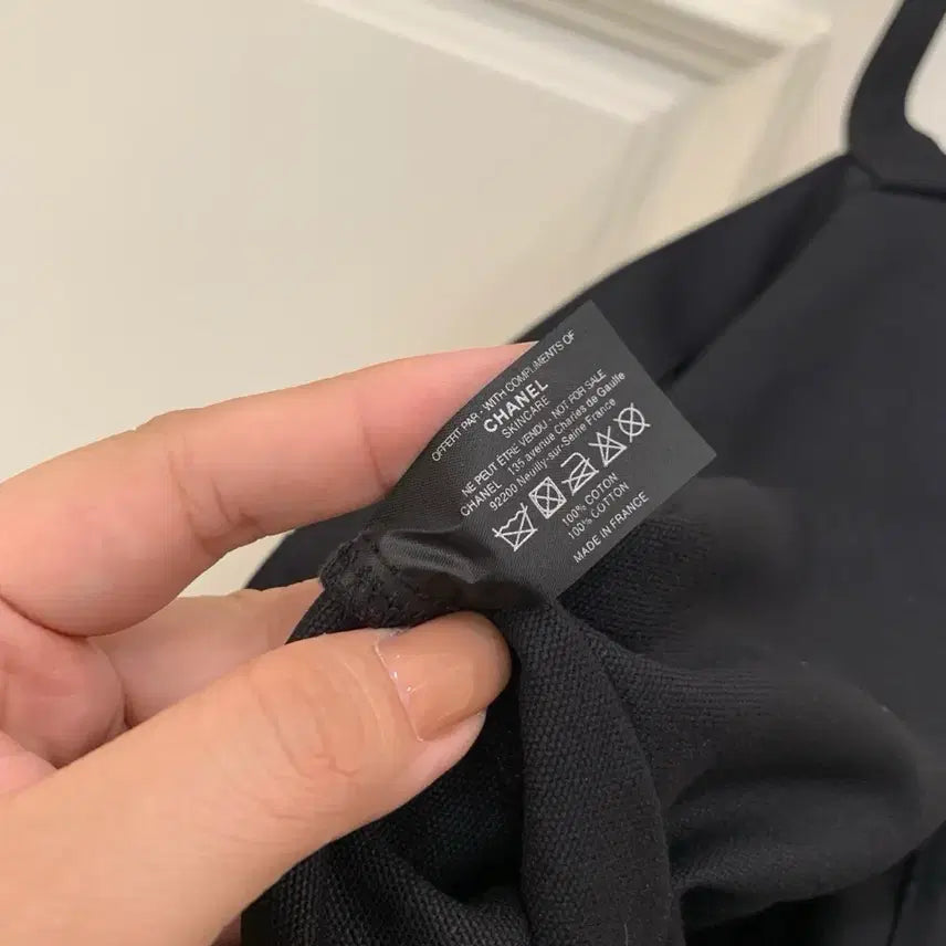 [SOLD OUT] 샤넬뷰티 NO.1 드샤넬 블랙 에코백
