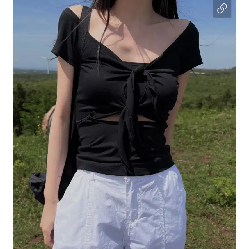 [BUNJANG] Inegi Ribbon Off-shoulder Short Sleeve Top / 이네기 리본 오프숄더 반팔티
