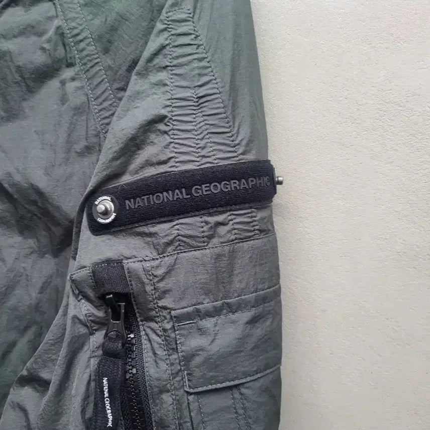 [BUNJANG] National Geographic Bomber Jacket Green M / 내셔널지오그래픽 봄버 자켓 그린M