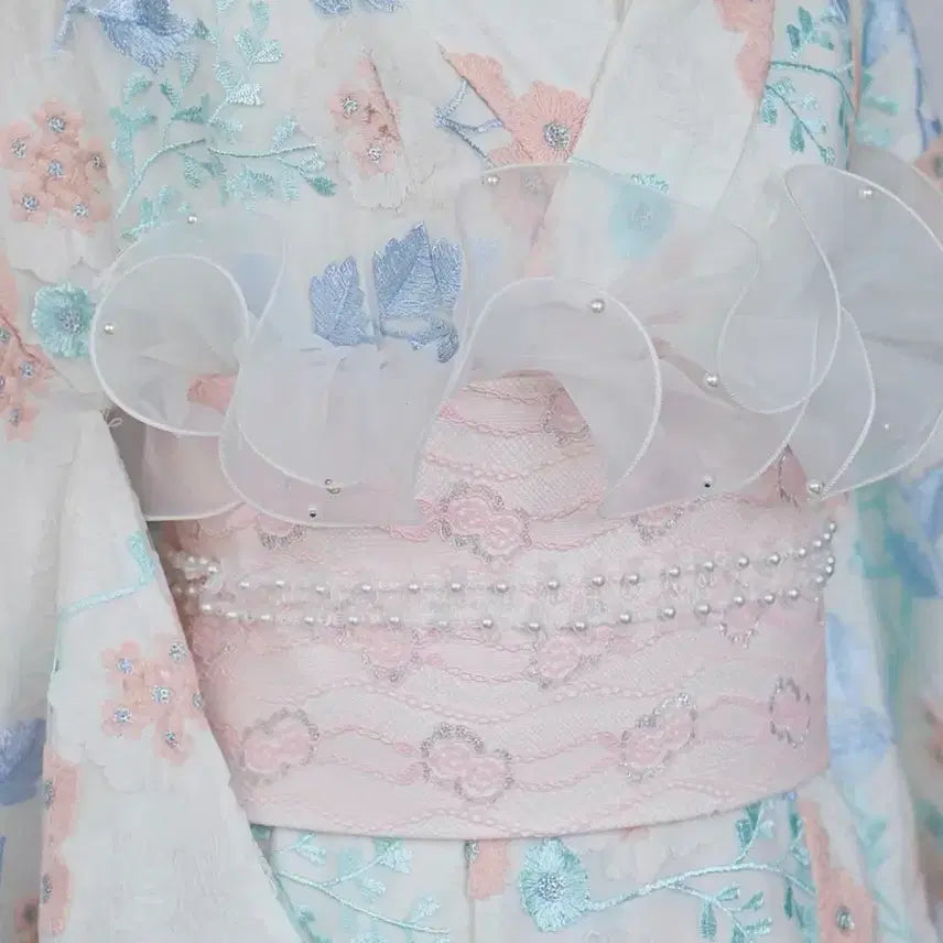 [BUNJANG] Embroidered Kimono Yukata Rental / (싸구려x) 자수 기모노 유카타 대여