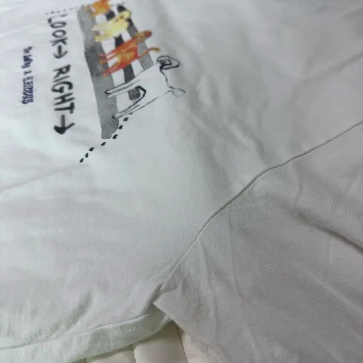 [BUNJANG] Hazzys Short Sleeve T-Shirt Size 105 / 헤지스 반팔티셔츠 105사이즈