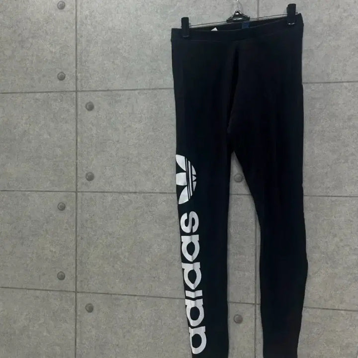 [BUNJANG] Adidas Black Cotton Blend Leggings Size 85 / 아디다스 레깅스