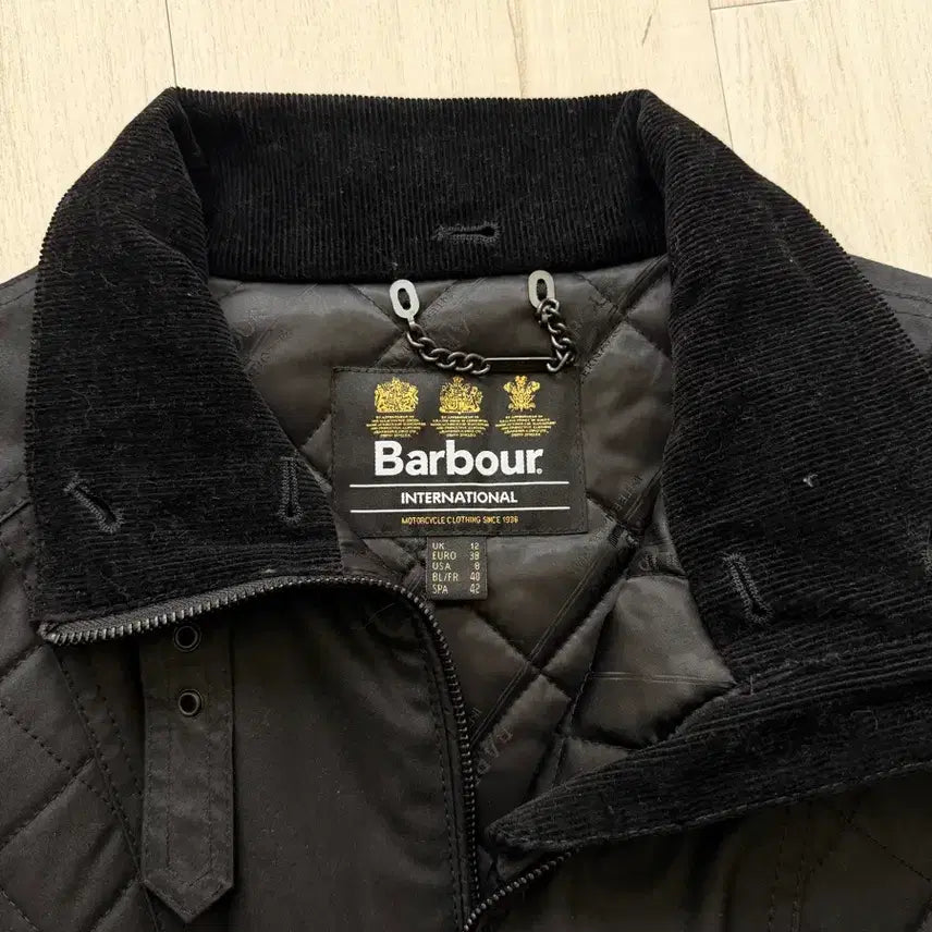 [SOLD OUT] 바버 인터내셔널 블랙 퀼팅 자켓