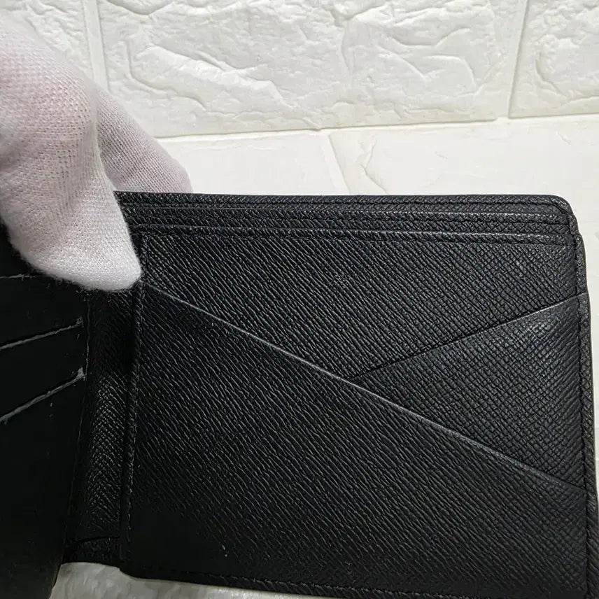 [SOLD OUT] [정품/무료배송]루이비통 모노그램 이클립스 반지갑