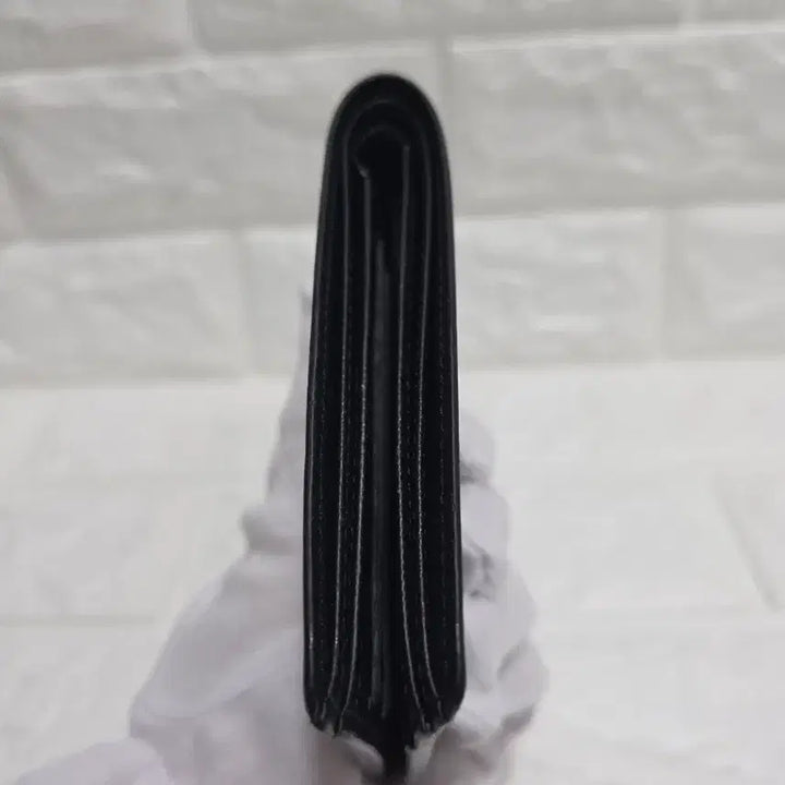 [SOLD OUT] [정품/무료배송]루이비통 모노그램 이클립스 반지갑
