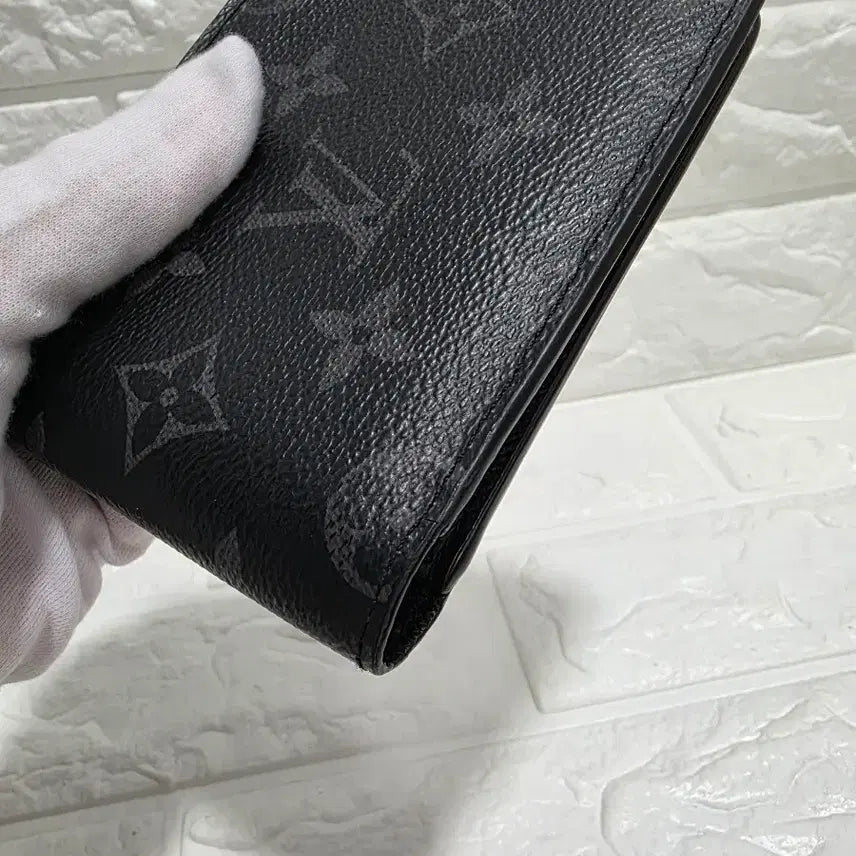 [SOLD OUT] [정품/무료배송]루이비통 모노그램 이클립스 반지갑