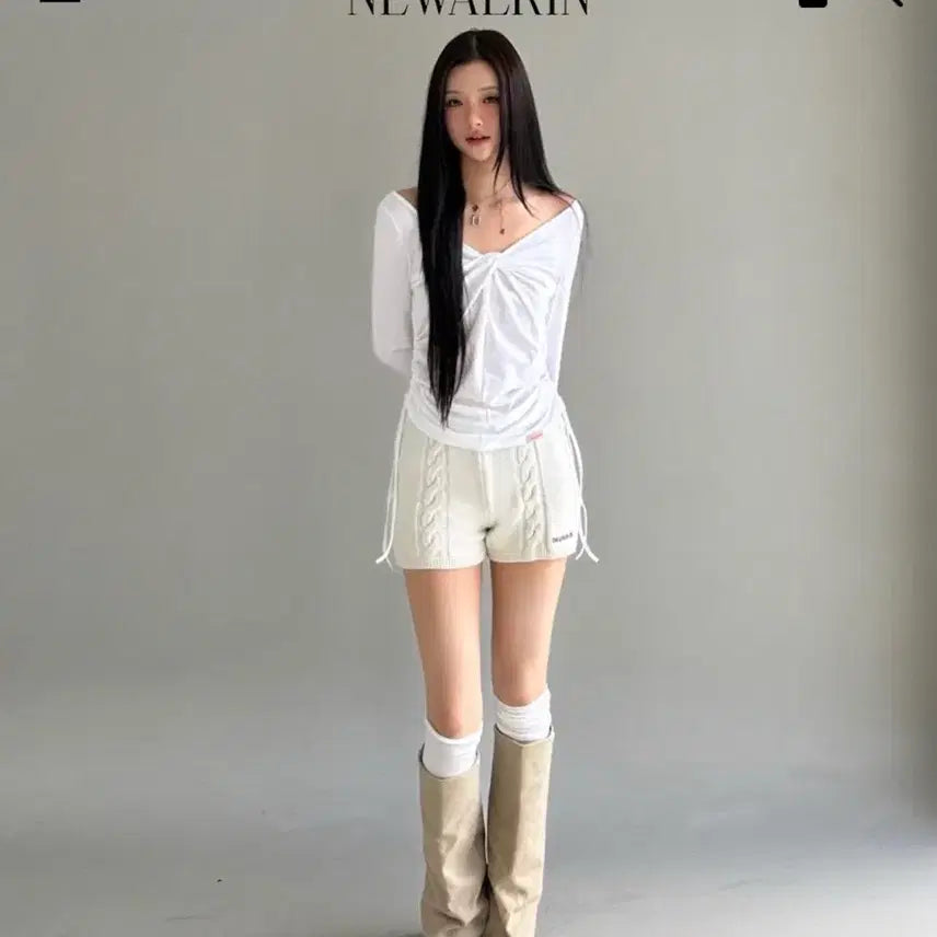 [BUNJANG] New Lurin Luna Twisted Shirring Top White / 뉴얼린 Luna Twisted Shirring Top White