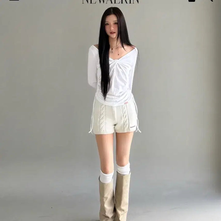 [BUNJANG] New Lurin Luna Twisted Shirring Top White / 뉴얼린 Luna Twisted Shirring Top White