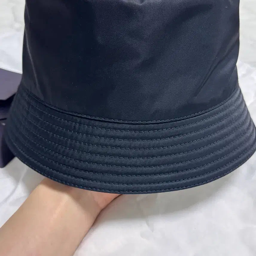 [BUNJANG] Prada Re-Nylon Bucket Hat - L Size / 프라다 정품 리나일론 버킷햇L