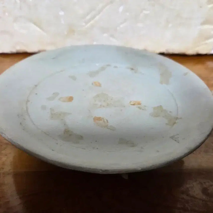 [BUNJANG] Joseon Dynasty Celadon Porcelain Plate / 조선 도자기 굽 접시