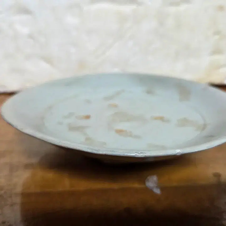 [BUNJANG] Joseon Dynasty Celadon Porcelain Plate / 조선 도자기 굽 접시