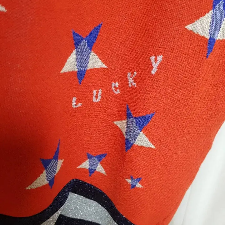 [SOLD OUT] 럭키슈에뜨 별 패턴 니트 원피스 레드