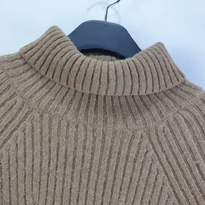[BUNJANG] FREE Brown Turtleneck Knit Sweater / 여FREE 목폴라 니트 브라운 M6380