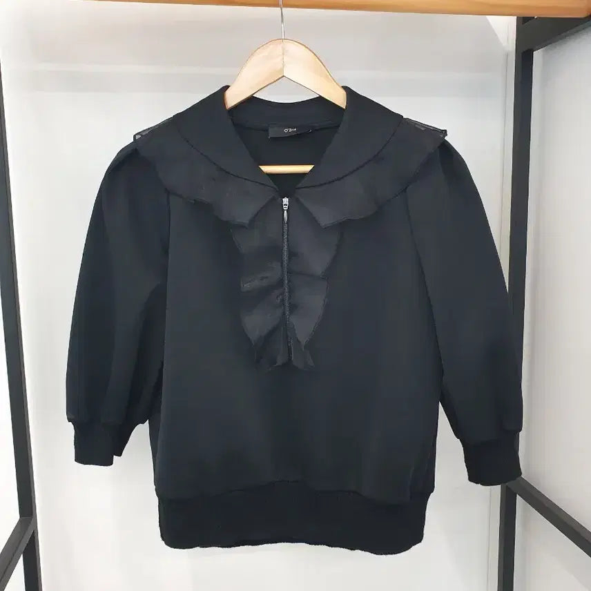 [SOLD OUT] 한섬 오즈세컨 프릴 하프 집업 블라우스 44~55