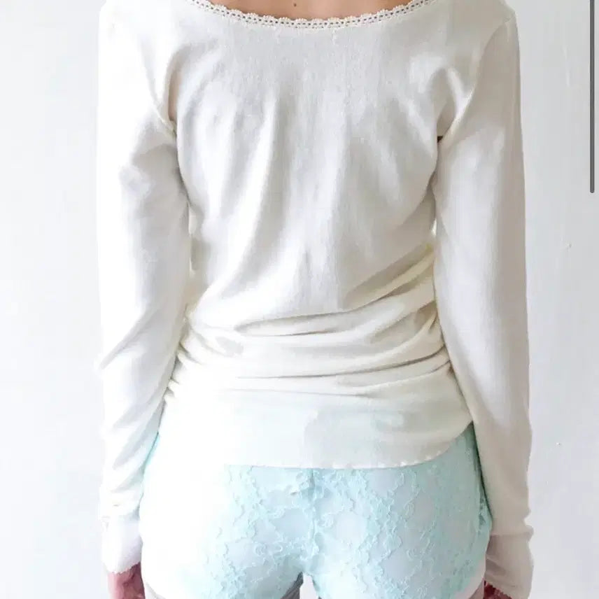 [SOLD OUT] 샵페어리 iris long top (cream)