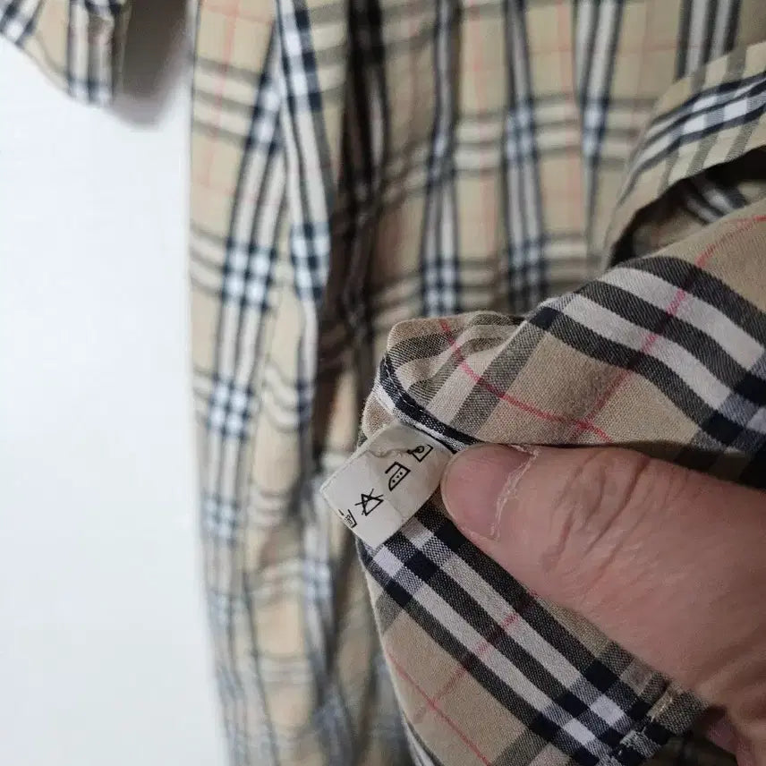[SOLD OUT] 버버리 남성반팔 셔츠