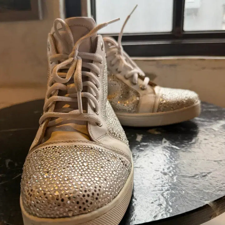 [SOLD OUT] 크리스찬 루부탱 루이스 스트라스 화이트 하이탑 42