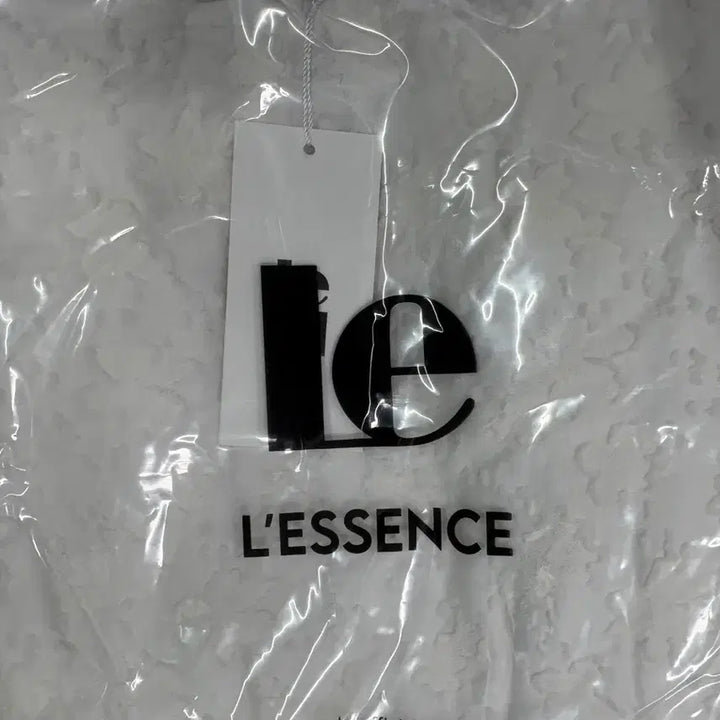 [SOLD OUT] 플라워 미디 스커트(아이보리)